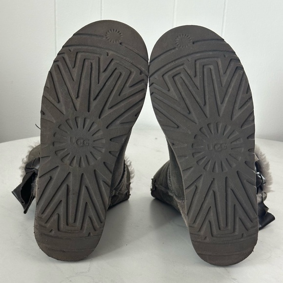 UGG boots - Picture 10 of 10